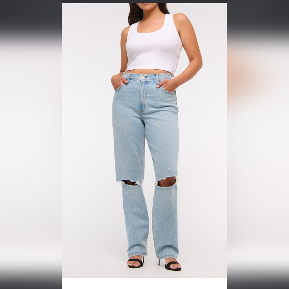 Abercrombie & Fitch The 90s Straight Ultra High Rise Curve Love